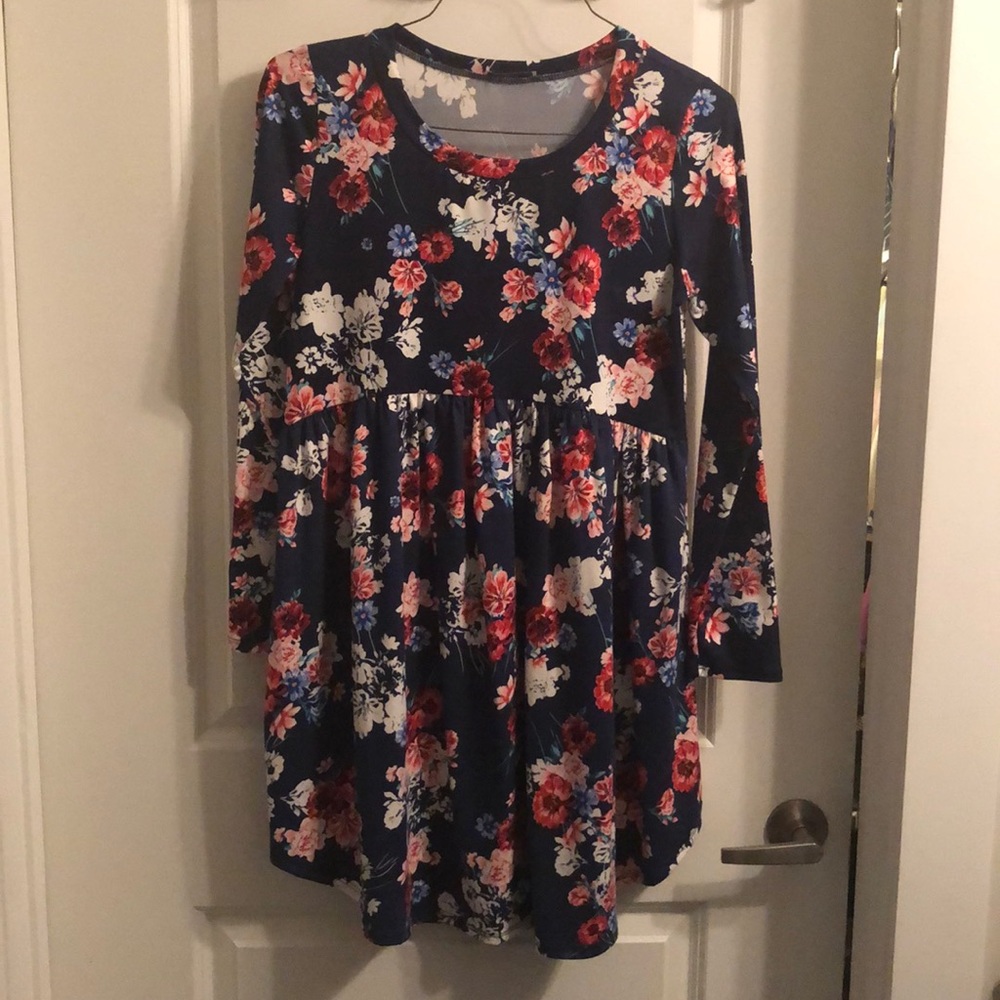 Navy floral boutique dress